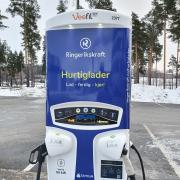 Ringerikskraft bygger sin første hurtiglader på offentlig sted Ringerikskraft bygger sin første hurtiglader på offentlig sted